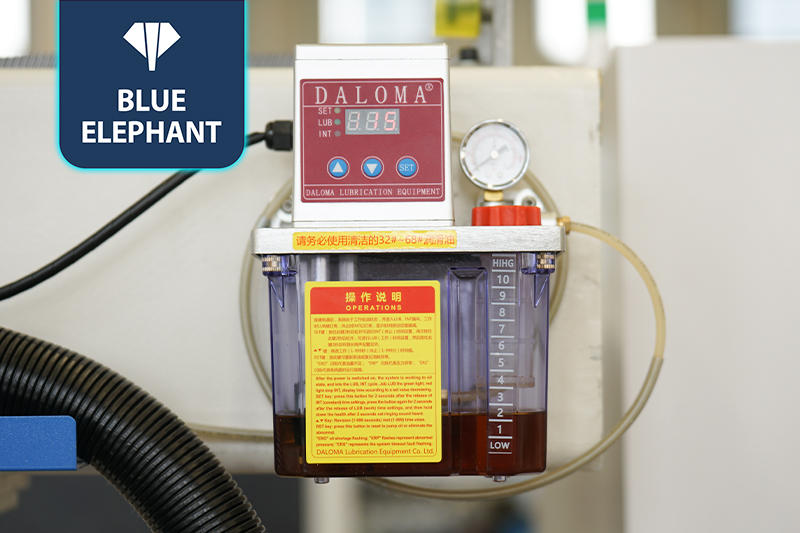 四軸門(mén)墻柜一體機(jī)