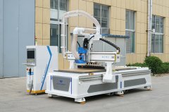 關(guān)于板式家具生產(chǎn)線之?dāng)?shù)控開料機(jī)運(yùn)轉(zhuǎn)速度你是否有這樣的誤區(qū)？